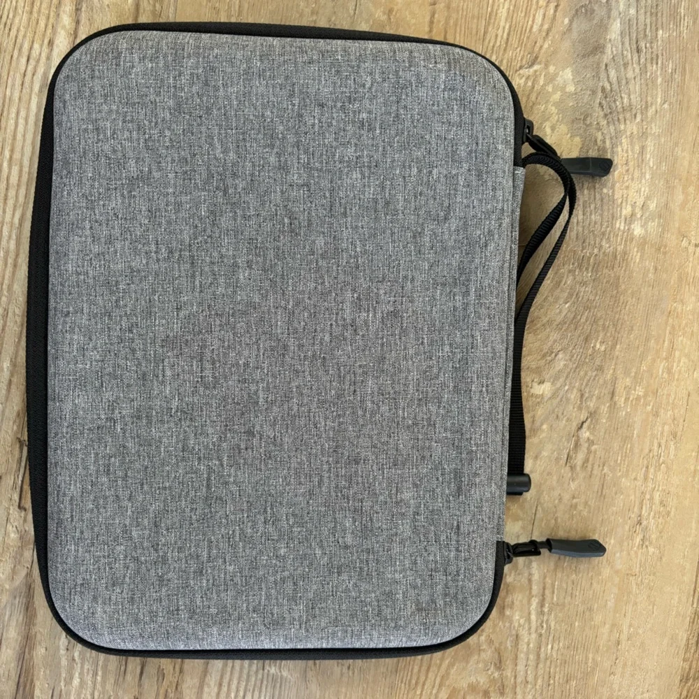 N/A tomtoc💿 hardshell